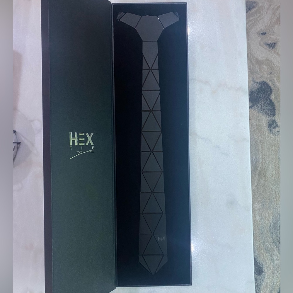 HEX TIE